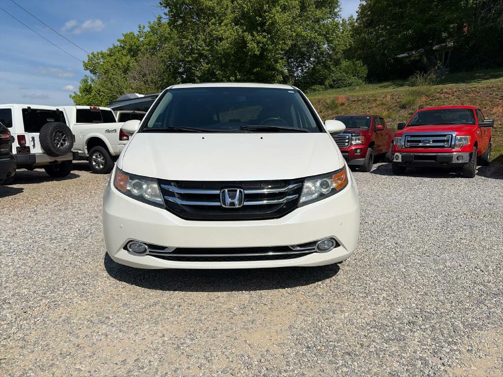2015 Honda Odyssey Image 2
