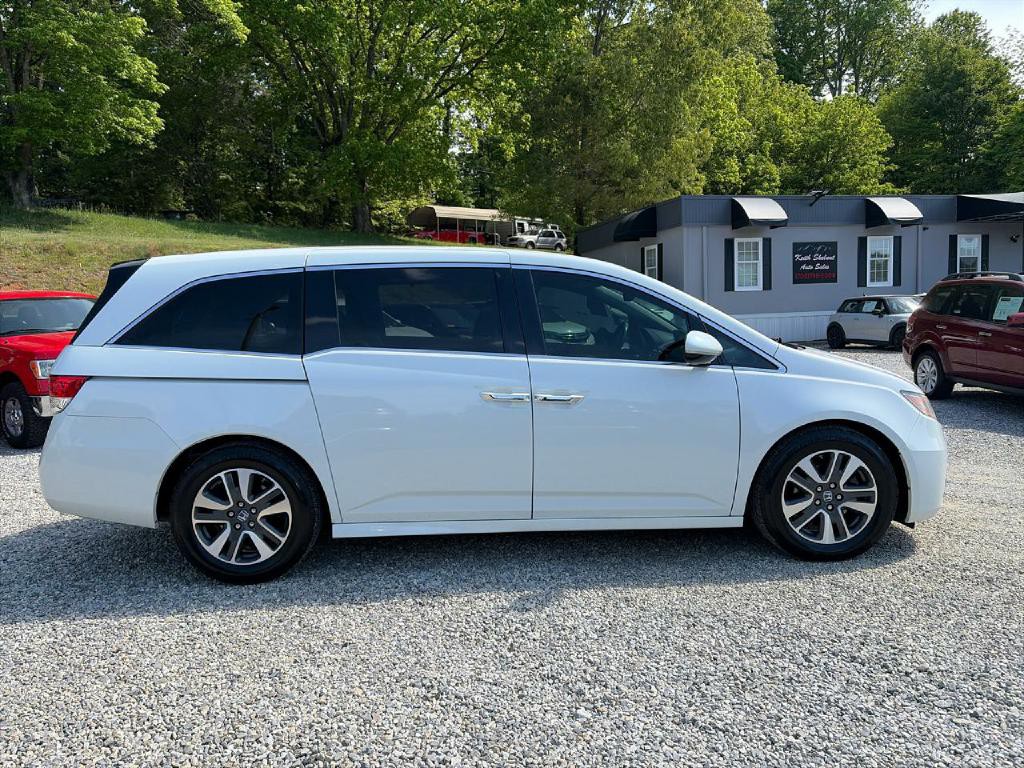 2015 Honda Odyssey Image 11