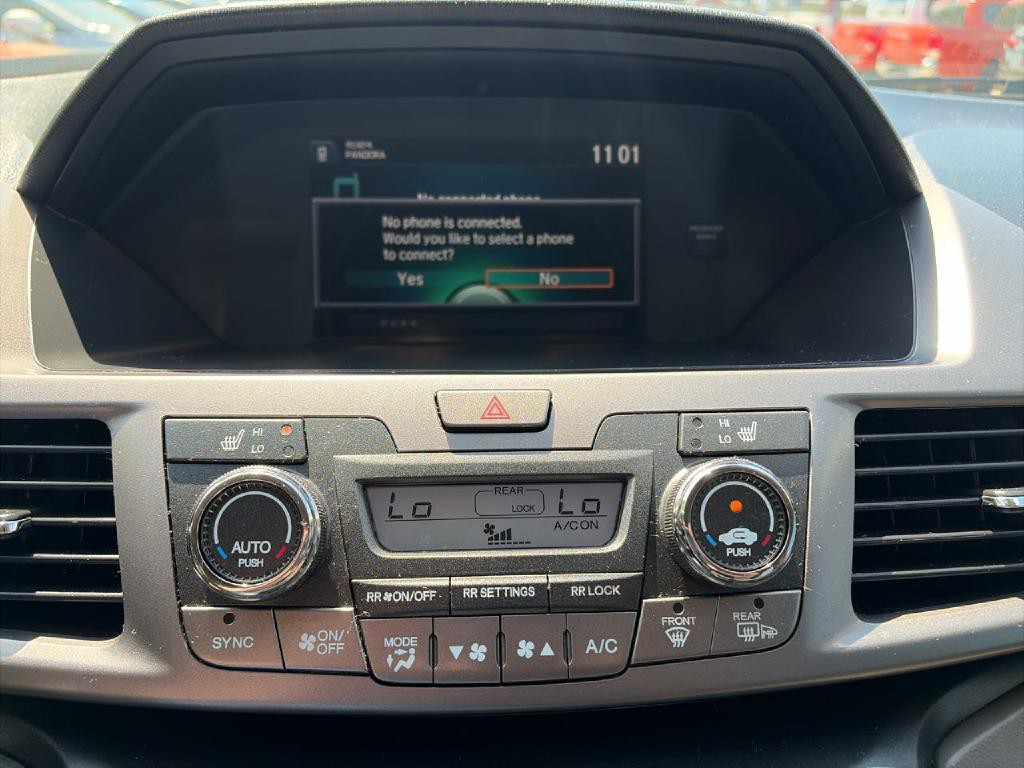 2015 Honda Odyssey Image 22