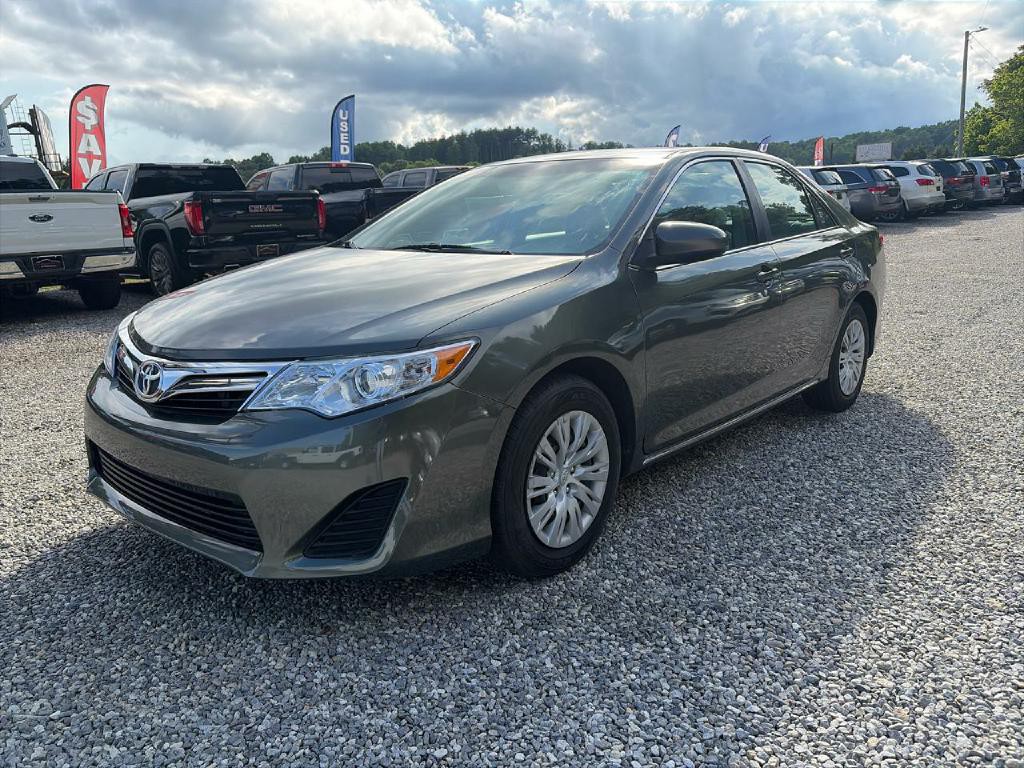 2013 Toyota Camry Image 3