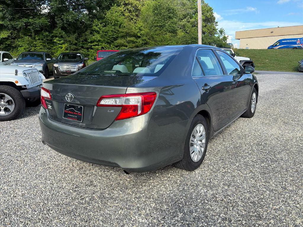 2013 Toyota Camry Image 7