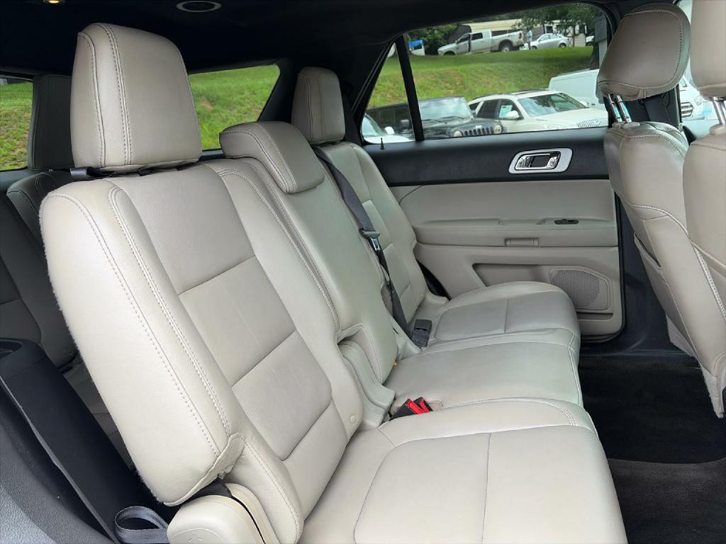 2012 Ford Explorer Image 10