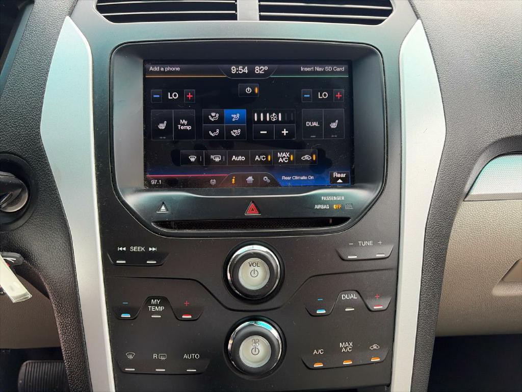 2012 Ford Explorer Image 16