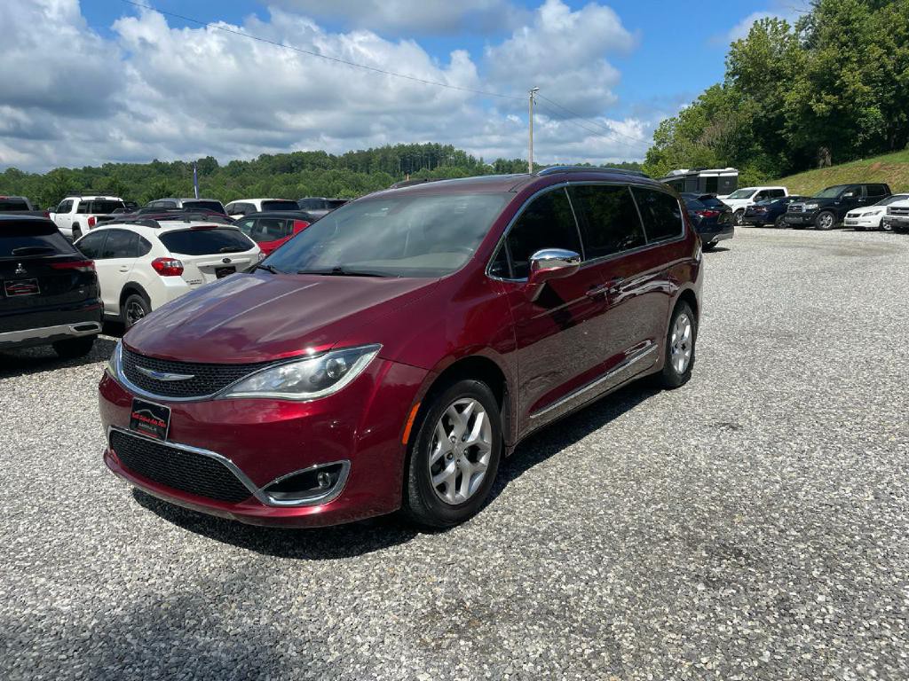 2020 Chrysler Pacifica Image 3