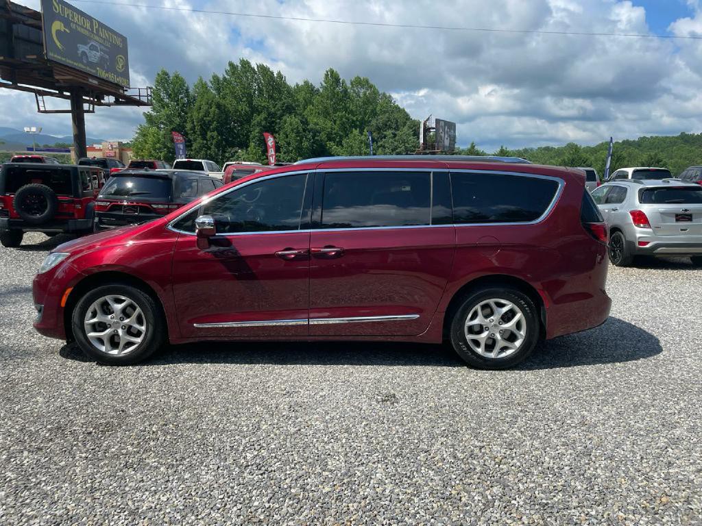 2020 Chrysler Pacifica Image 4