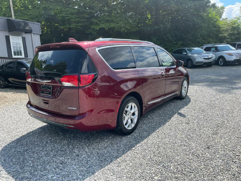 2020 Chrysler Pacifica Image 6