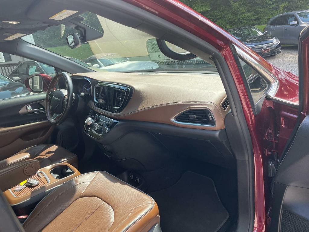 2020 Chrysler Pacifica Image 9