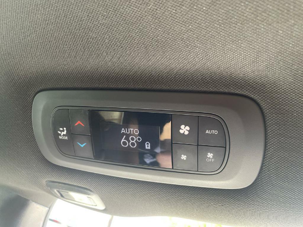 2020 Chrysler Pacifica Image 15