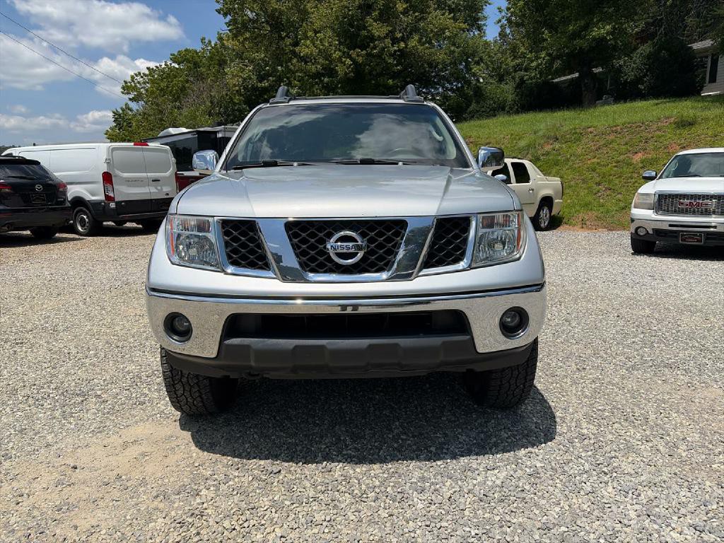 2007 Nissan Frontier Image 2