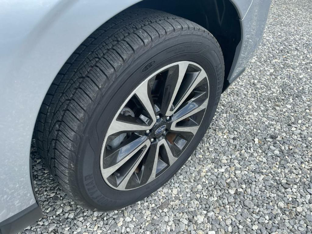 2017 Subaru Forester Image 9