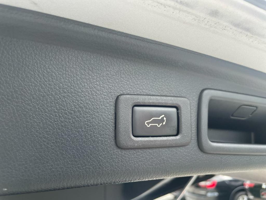 2017 Subaru Forester Image 17