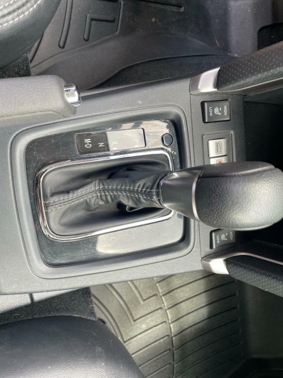 2017 Subaru Forester Image 24