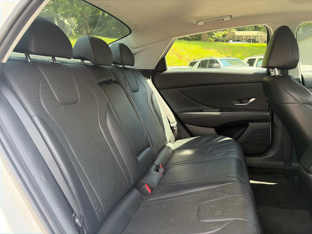 2023 Hyundai Elantra Image 4