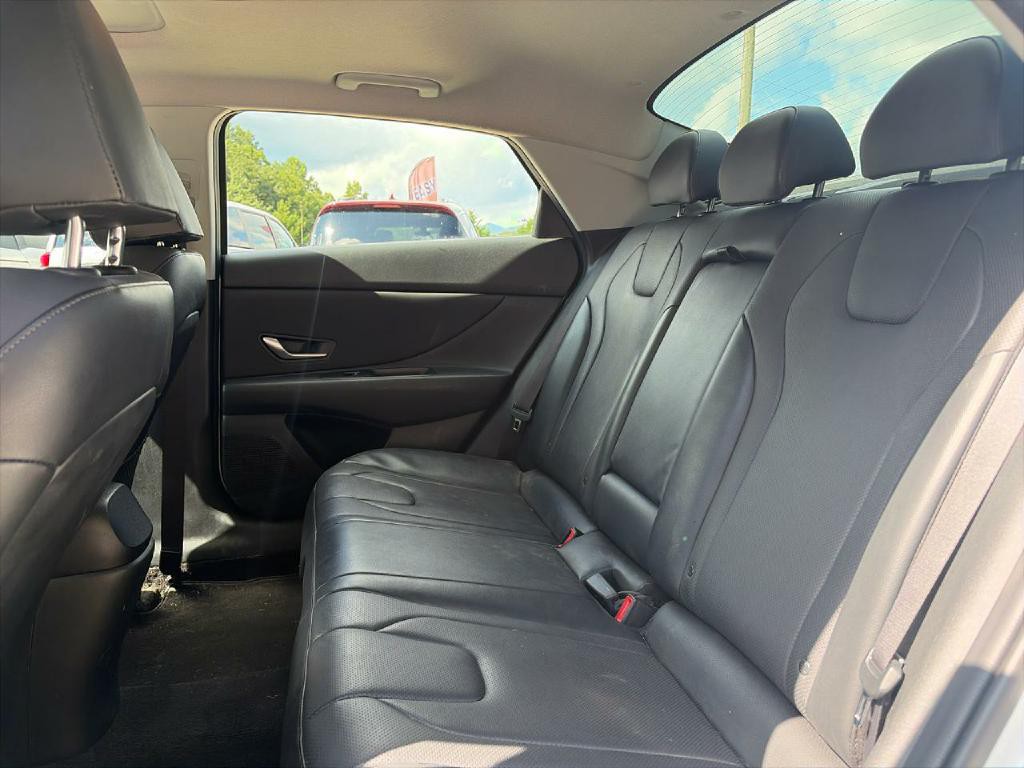 2023 Hyundai Elantra Image 6
