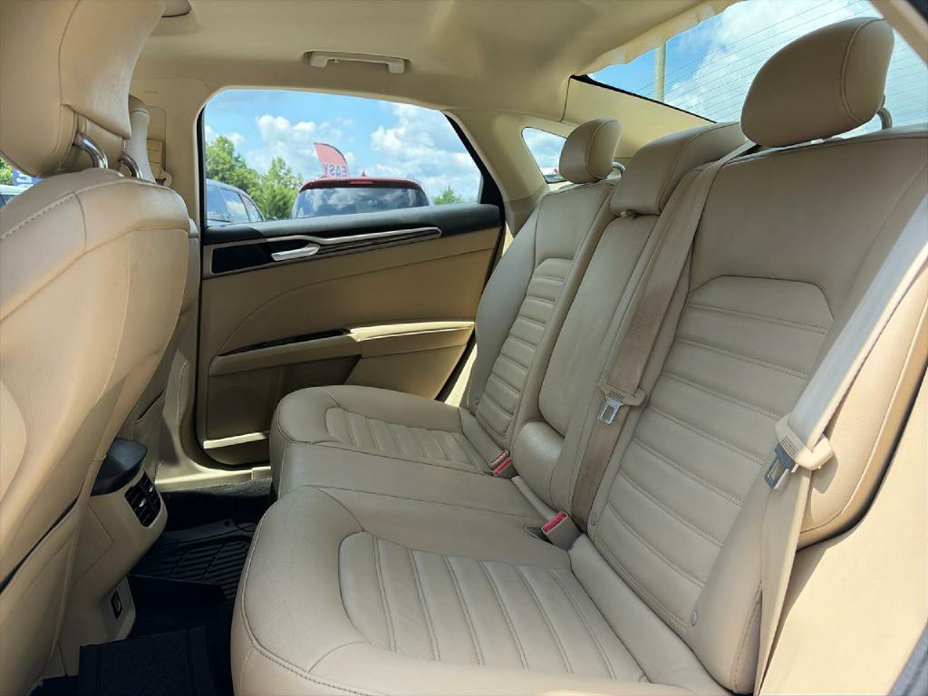 2015 Ford Fusion Image 12