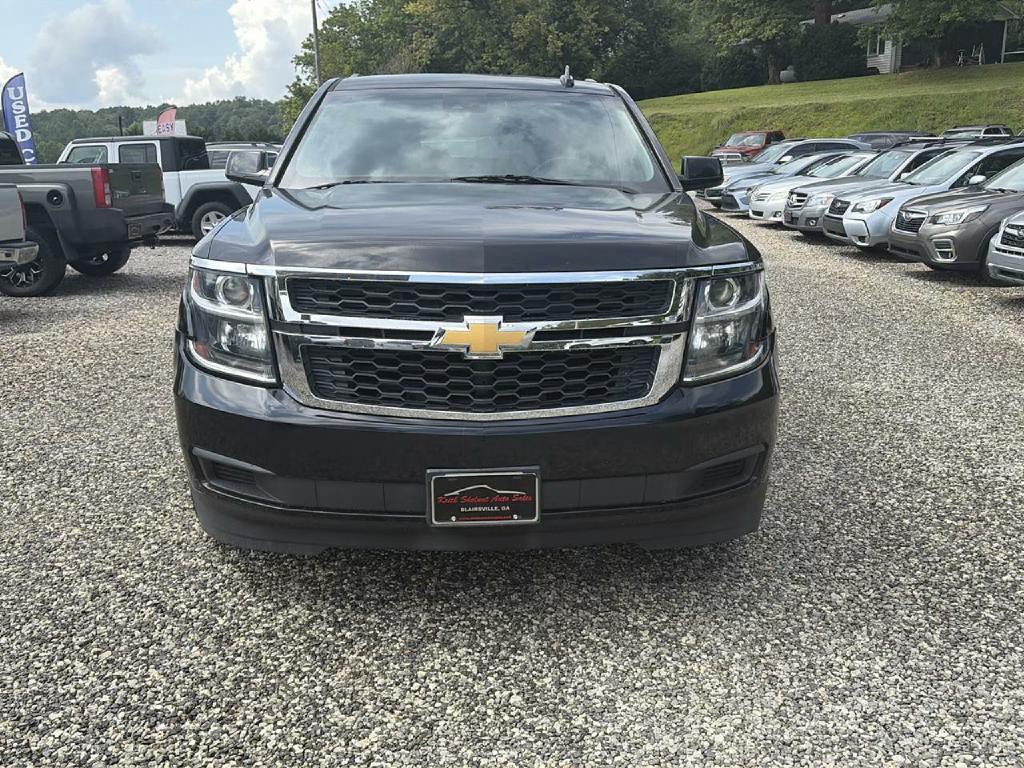 2019 Chevrolet Suburban Image 2