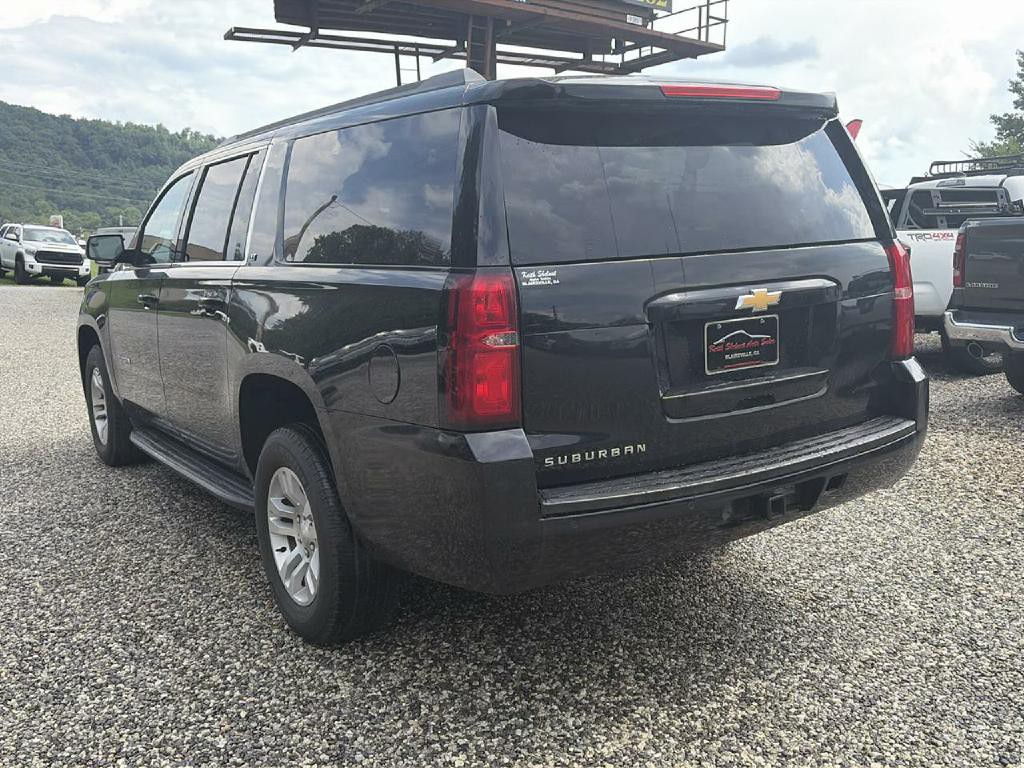 2019 Chevrolet Suburban Image 5