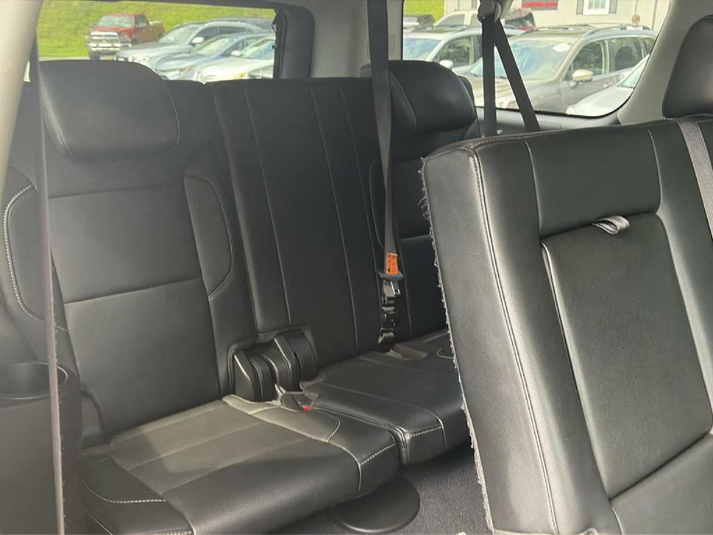 2019 Chevrolet Suburban Image 10