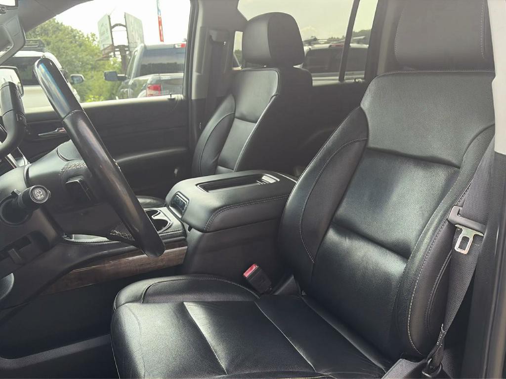 2019 Chevrolet Suburban Image 11