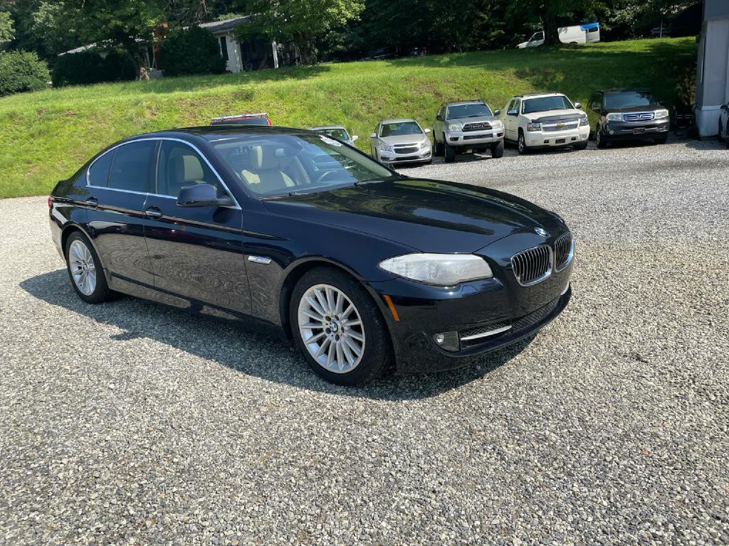 2013 BMW 5 Series Image 25