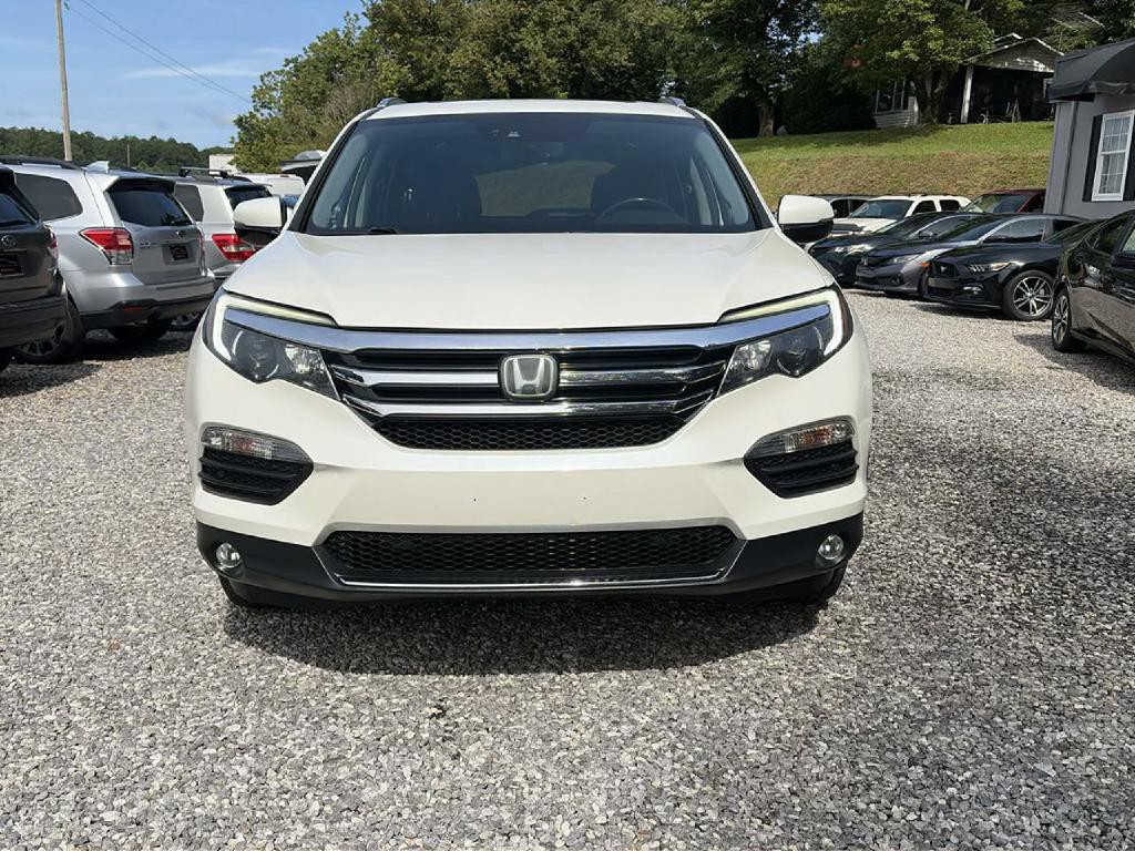 2017 Honda Pilot Image 2