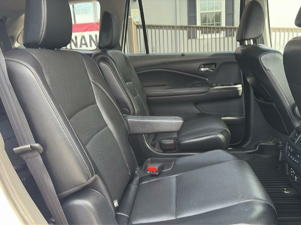 2017 Honda Pilot Image 13
