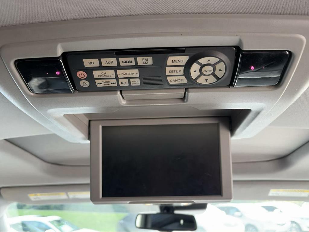 2017 Honda Pilot Image 15