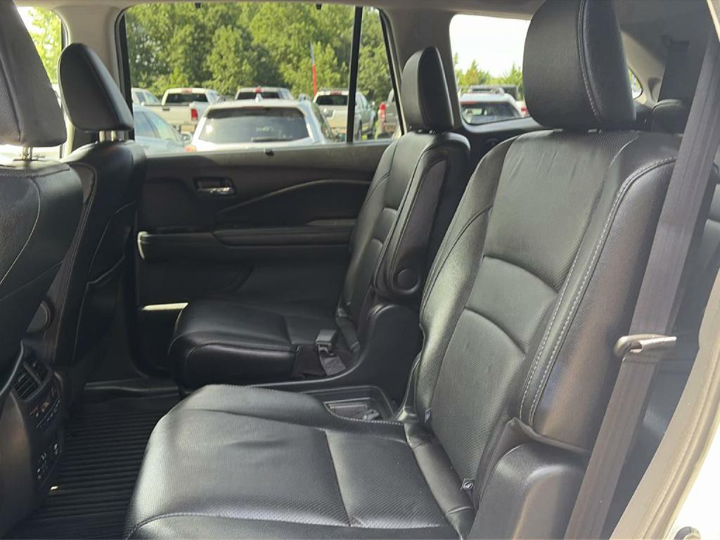 2017 Honda Pilot Image 18