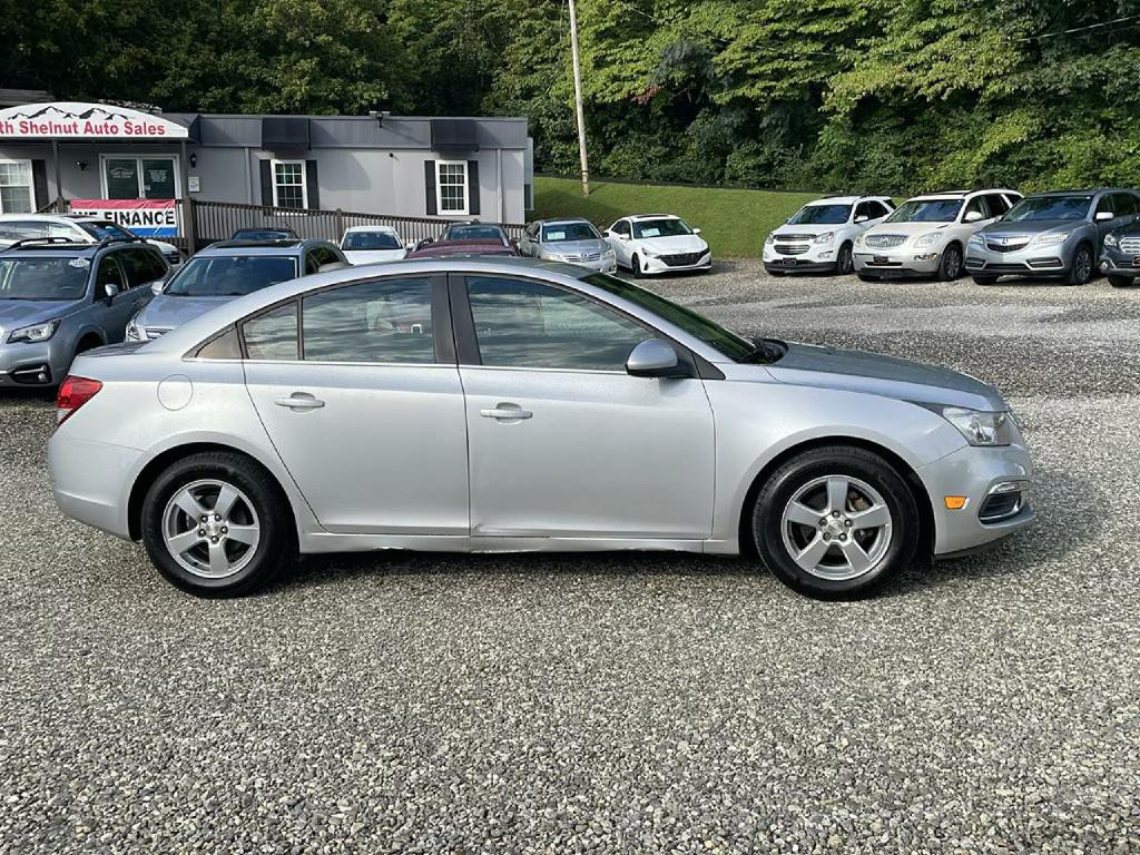 2015 Chevrolet Cruze Image 7