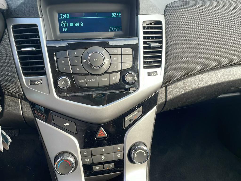 2015 Chevrolet Cruze Image 20