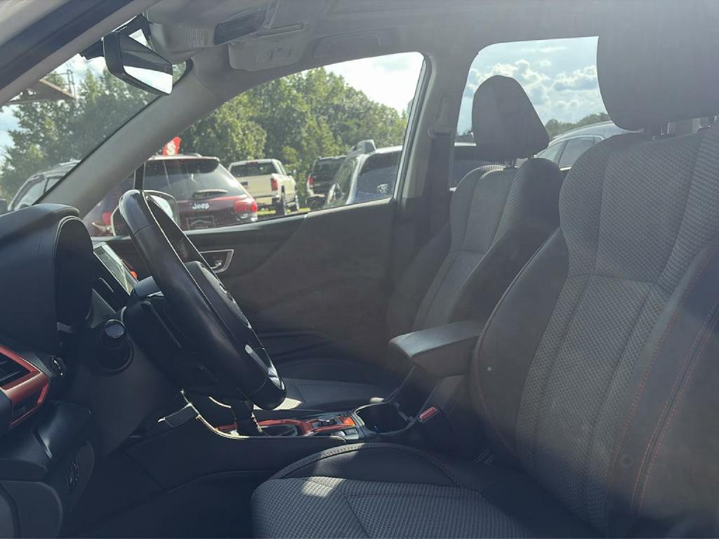 2019 Subaru Forester Image 12