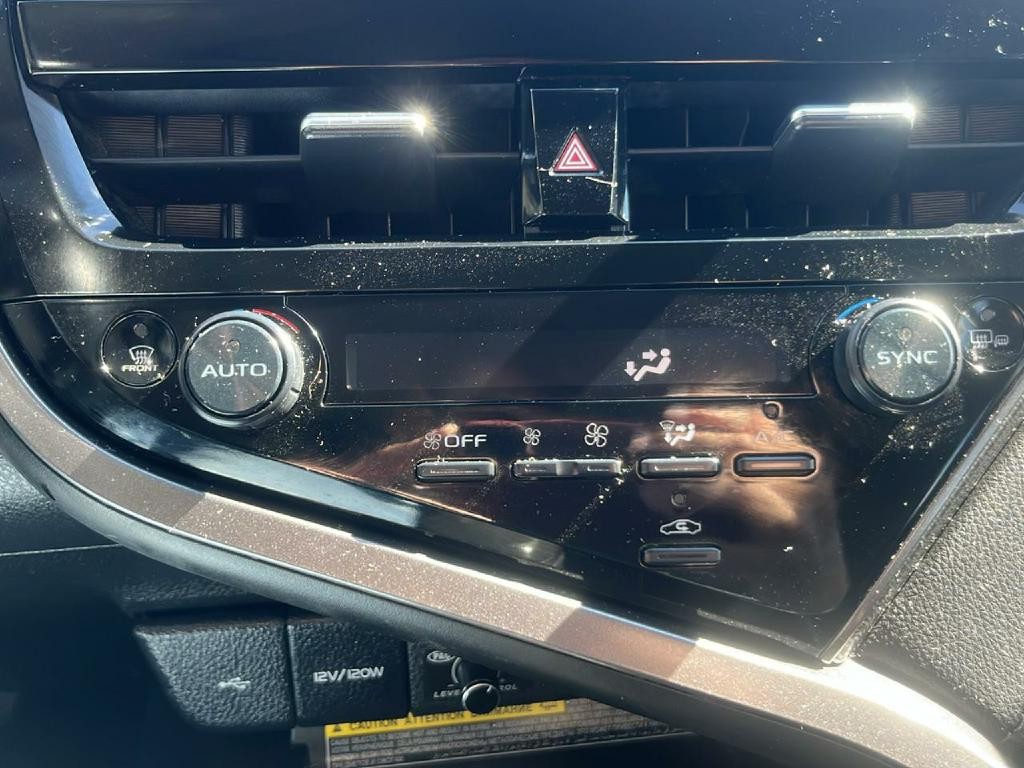 2021 Toyota Camry Image 15