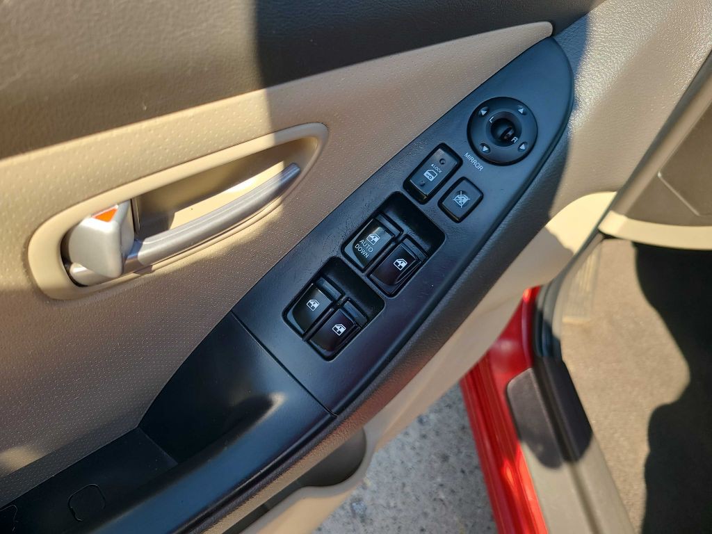 2009 Hyundai Elantra Image 2
