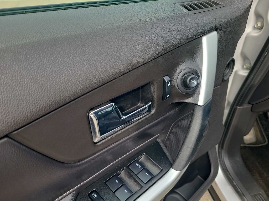 2013 Ford Edge Image 4