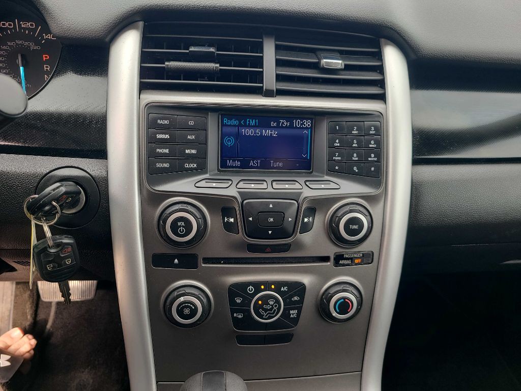 2013 Ford Edge Image 9