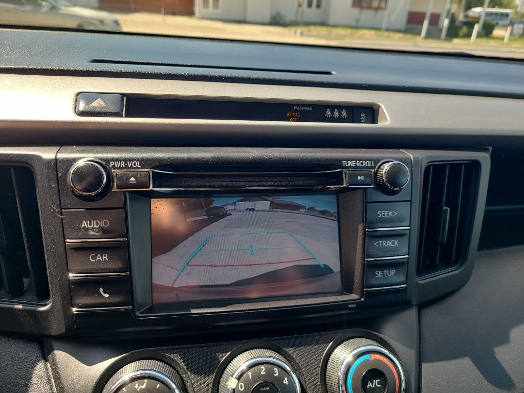2017 Toyota Rav4 Image 9
