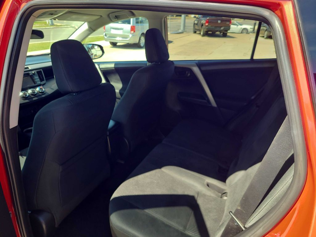 2017 Toyota Rav4 Image 11