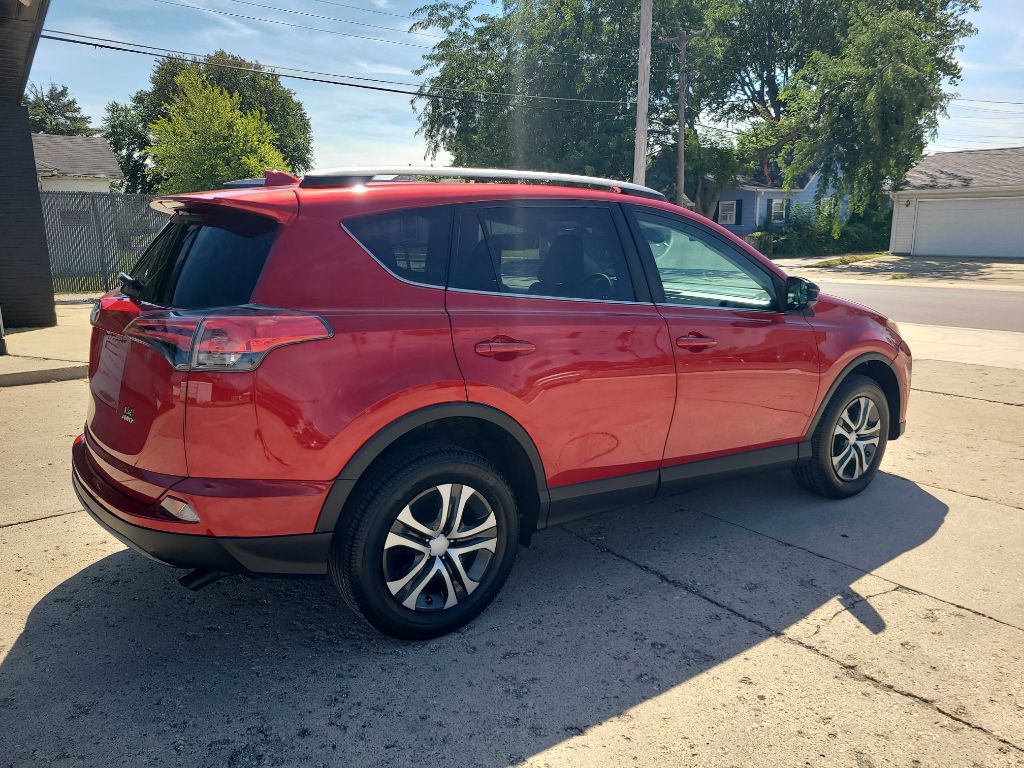2017 Toyota Rav4 Image 19