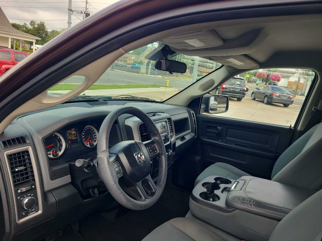 2015 RAM 1500 Image 2