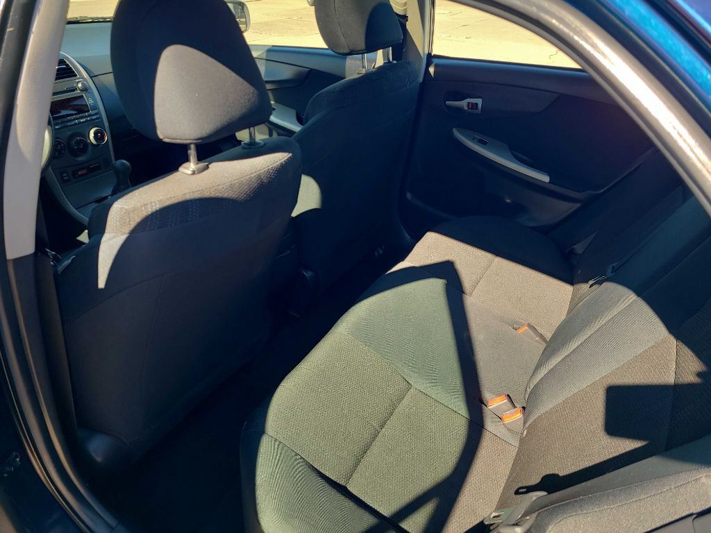 2011 Toyota Corolla Image 13