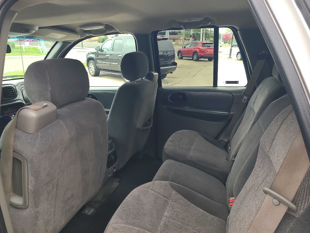 2004 Chevrolet Trailblazer Image 10