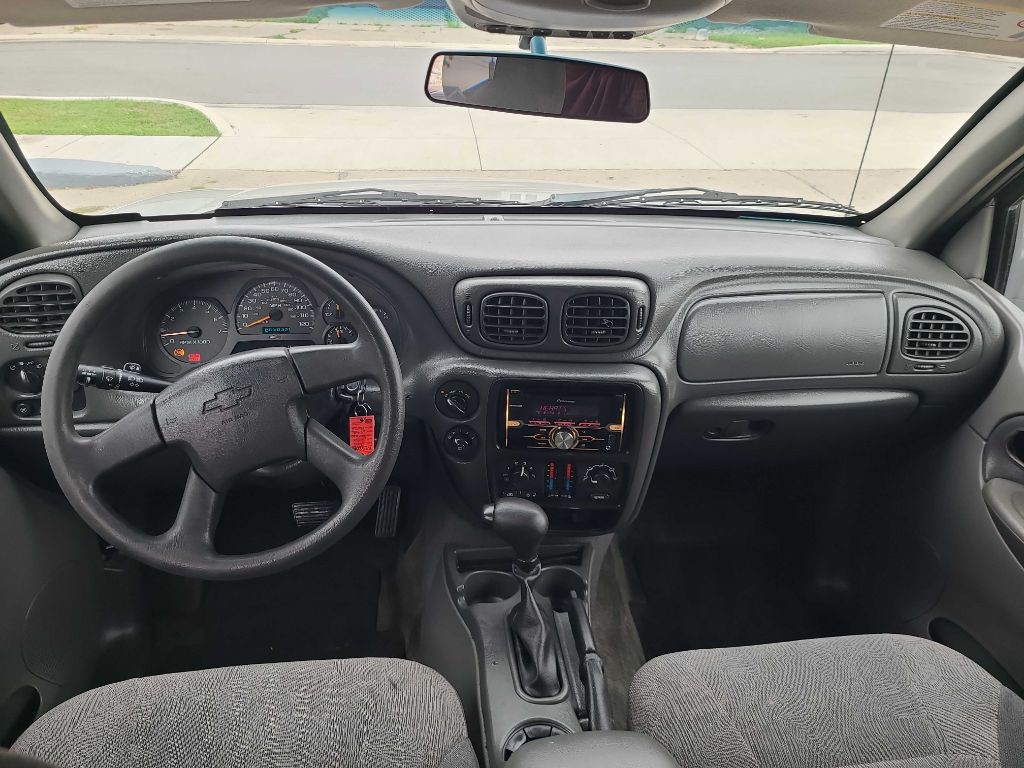 2004 Chevrolet Trailblazer Image 12