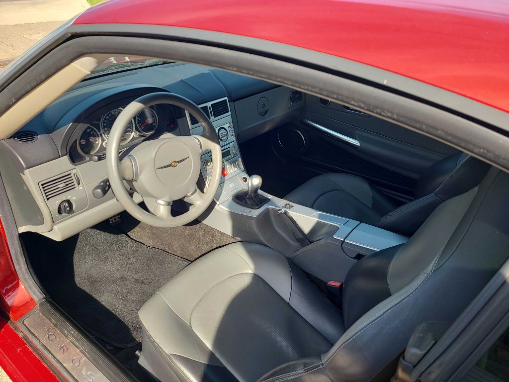 2006 Chrysler Crossfire Image 2