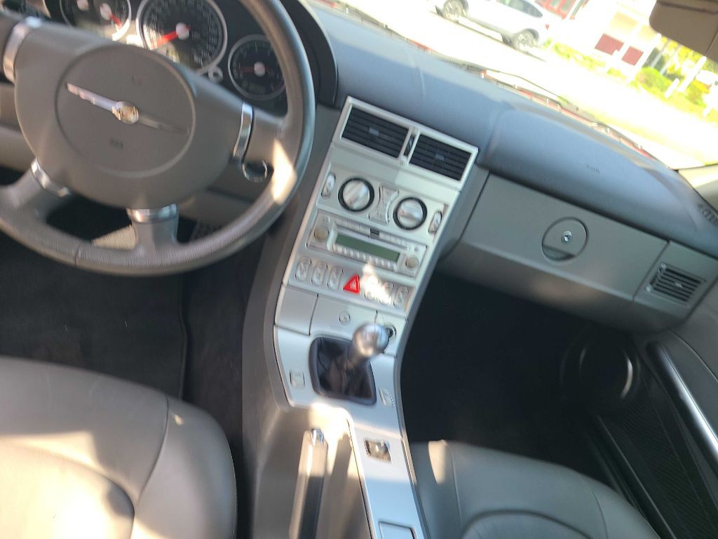 2006 Chrysler Crossfire Image 8
