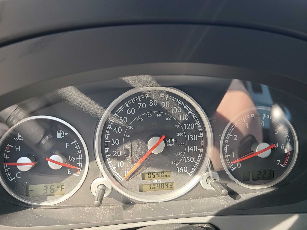 2006 Chrysler Crossfire Image 9