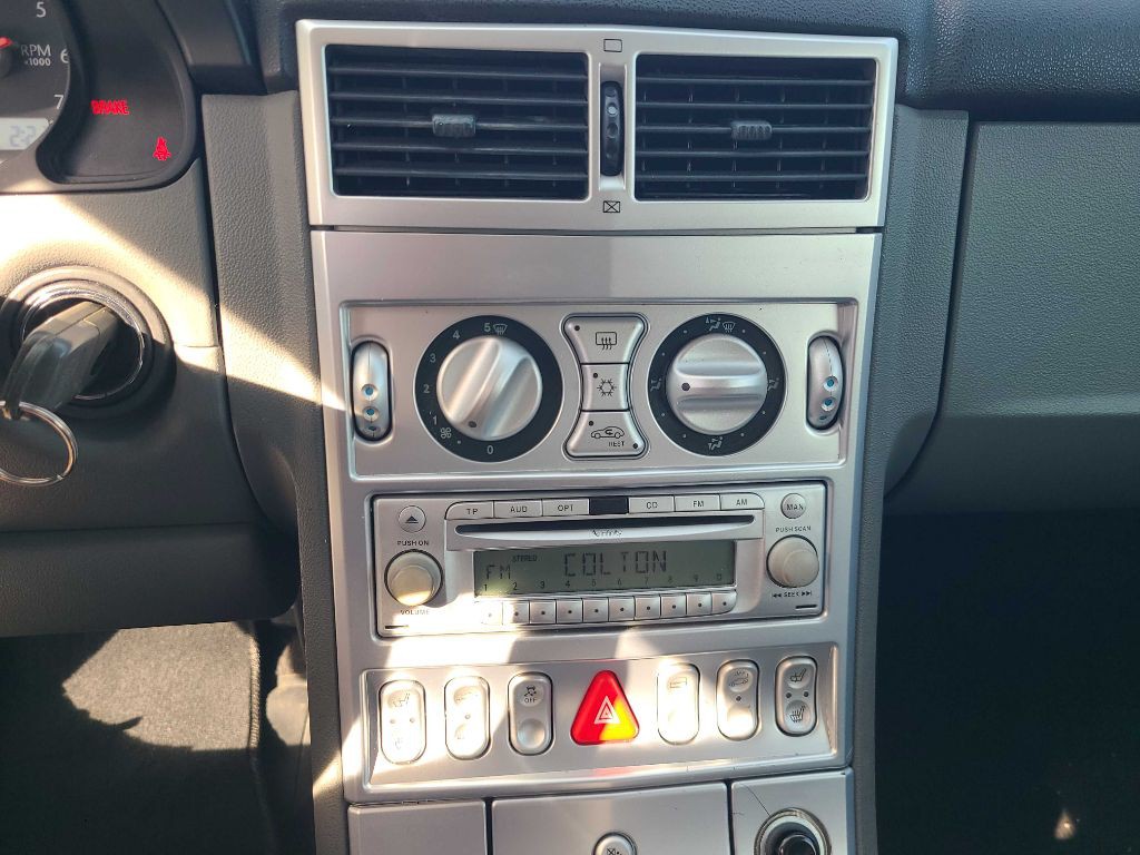 2006 Chrysler Crossfire Image 10