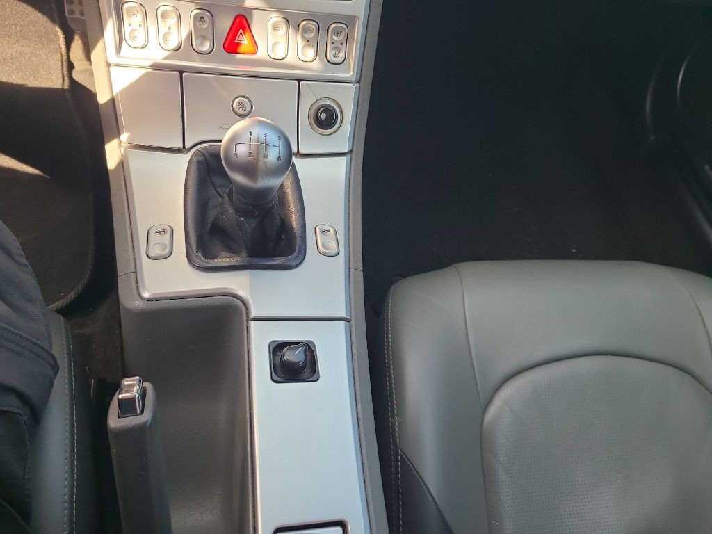 2006 Chrysler Crossfire Image 11