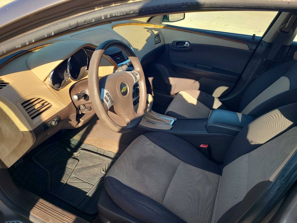 2012 Chevrolet Malibu Image 4