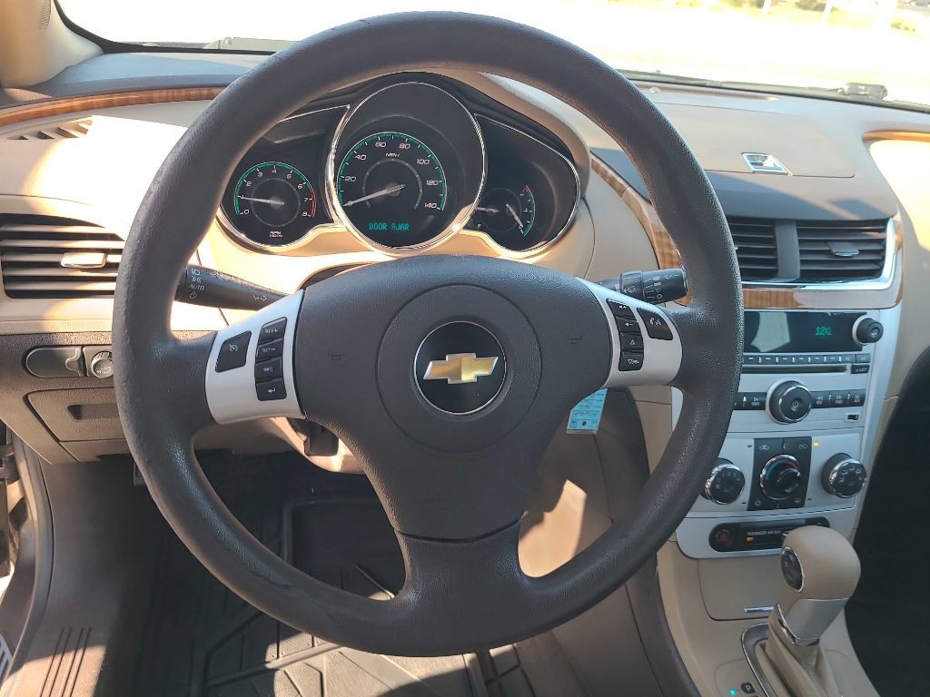 2012 Chevrolet Malibu Image 6