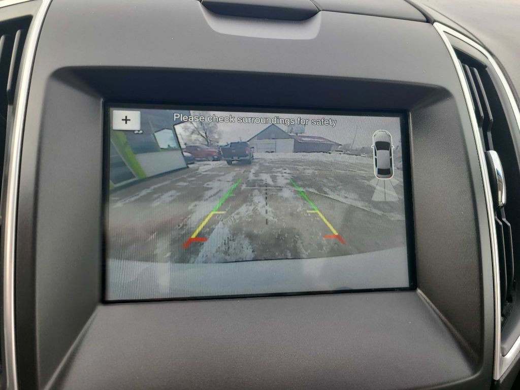 2016 Ford Edge Image 8